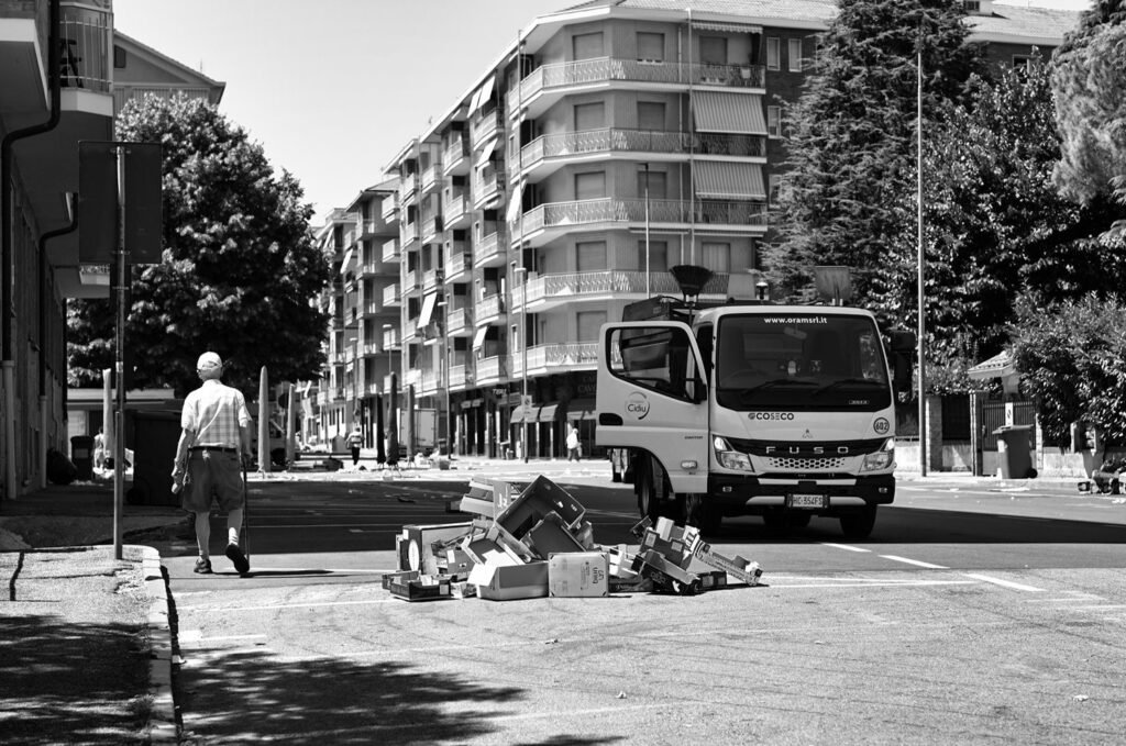 Echoes on the asphalt 14
