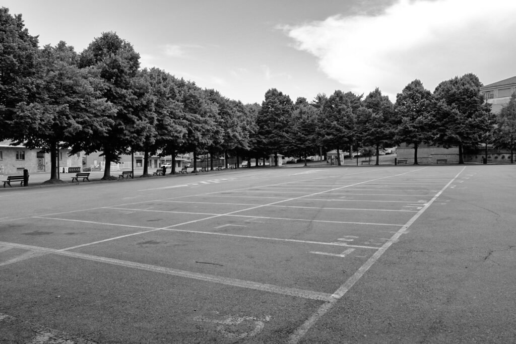 Echoes on the asphalt 19